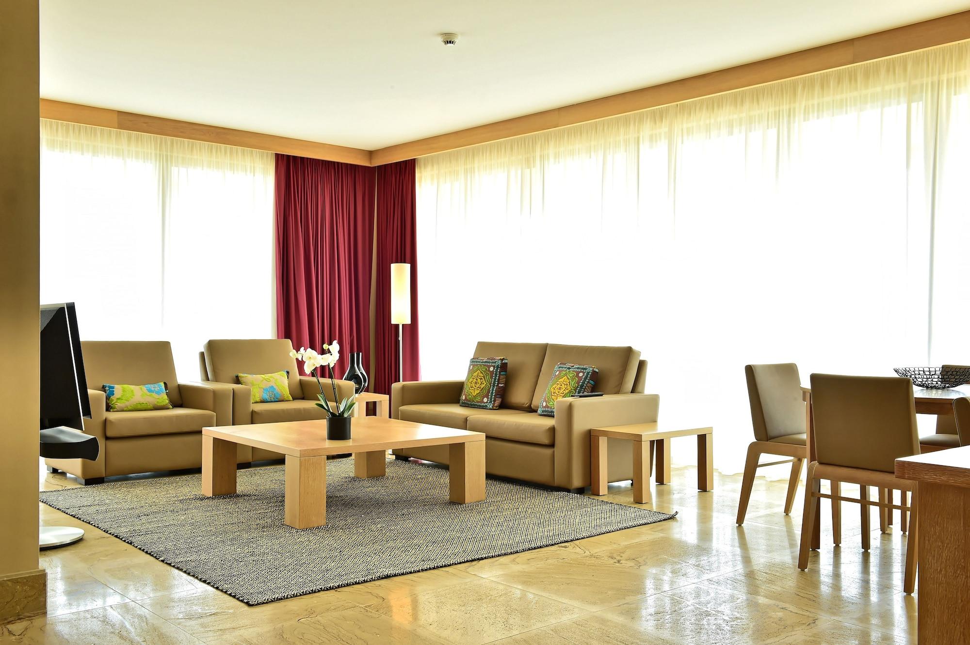 Отель Pestana Colombos Premium Club Порту-Санту Экстерьер фото
